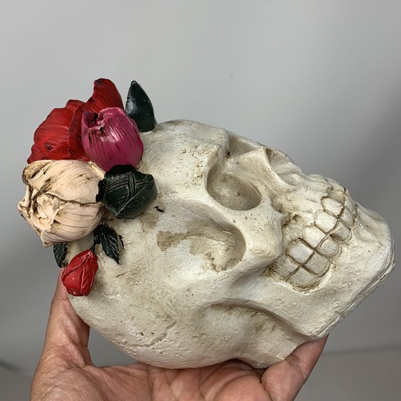 Halloween / Dia de Los Muertos Day of Dead resin 5.3” Skull with flowers NEW - Picture 12 of 16